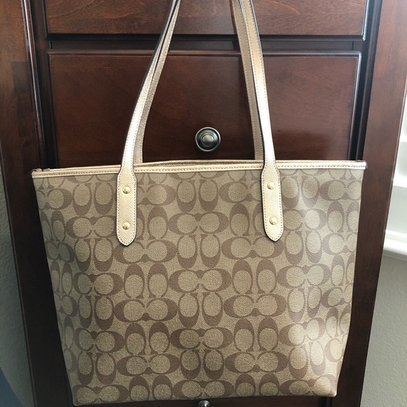 Coach Rose Gold Signature Tote - Picture 2 of 2